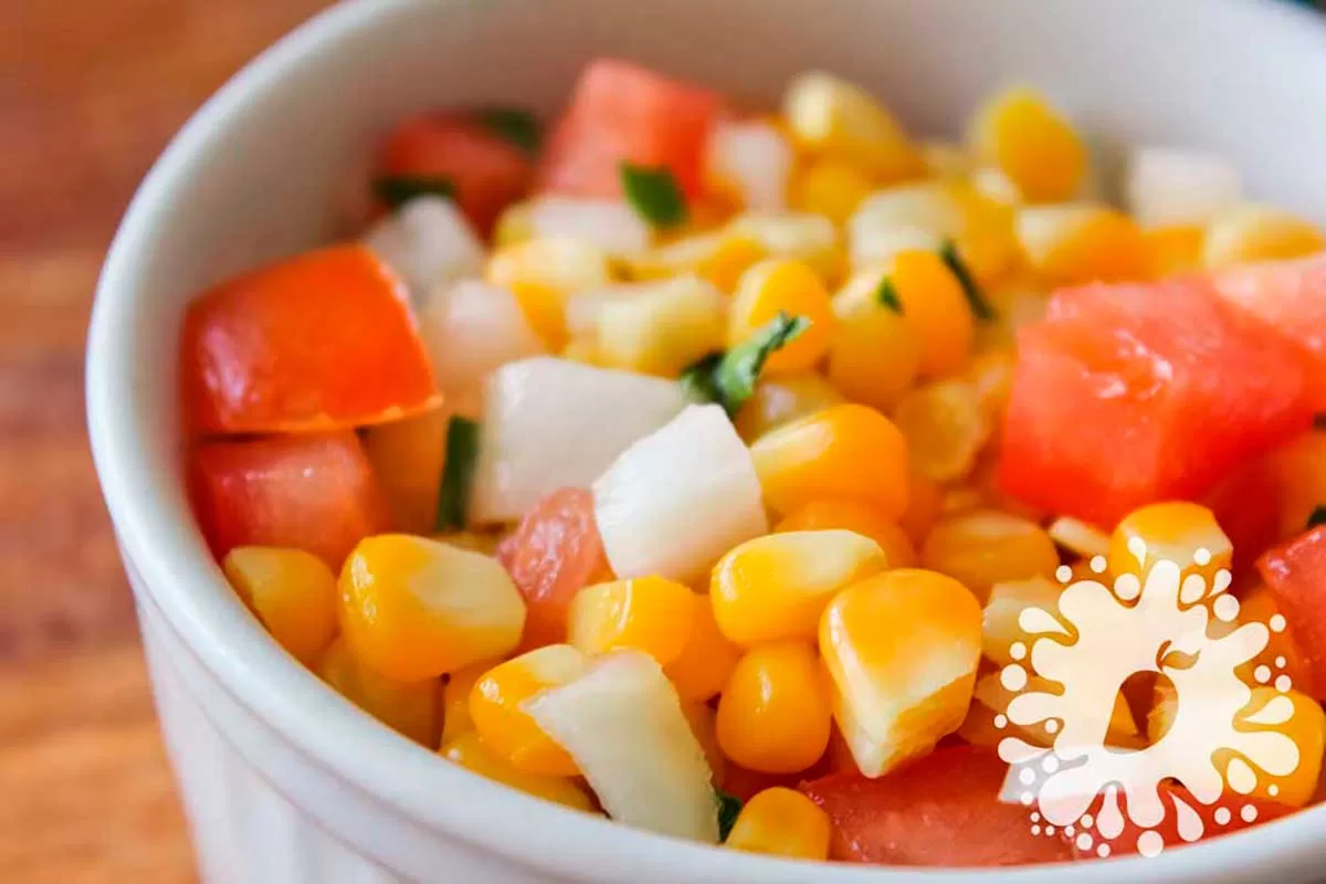 Salada de Milho e Tomate para o papa do Bebê!