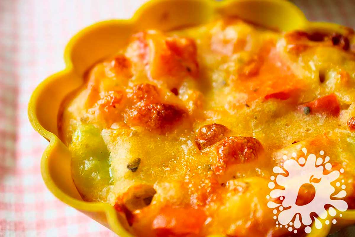 Bolinho Assado de Chuchu com Tomate e Queijo